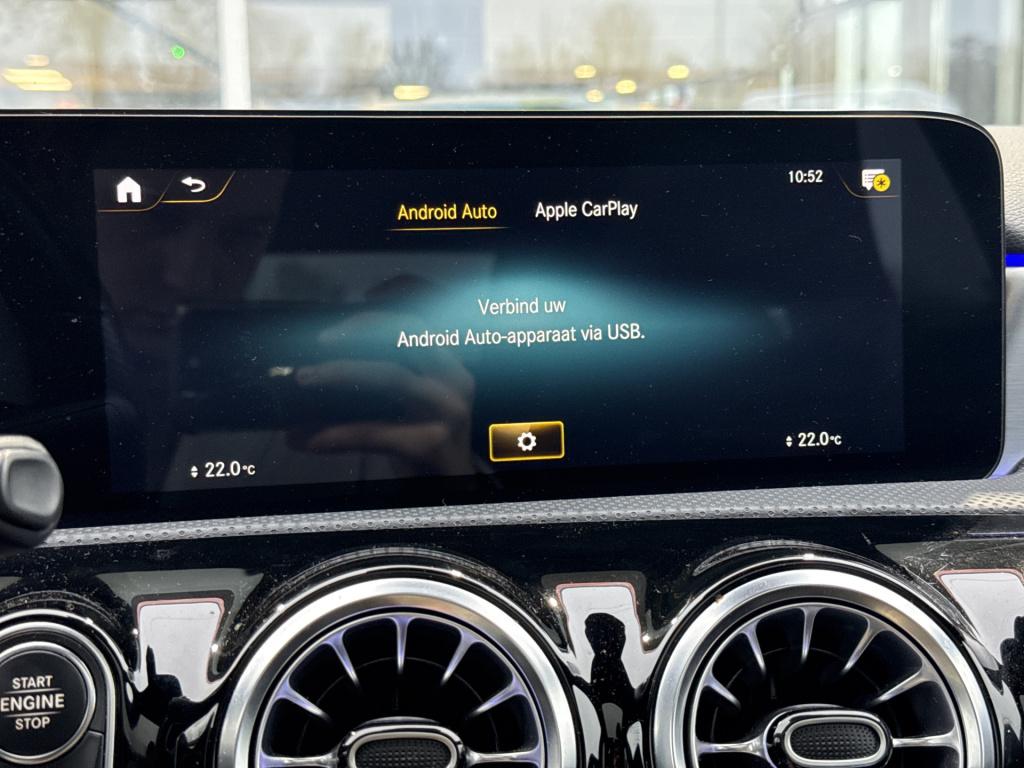 Mercedes-Benz A-Klasse 250 e business solution amg limited | nl-auto | pano