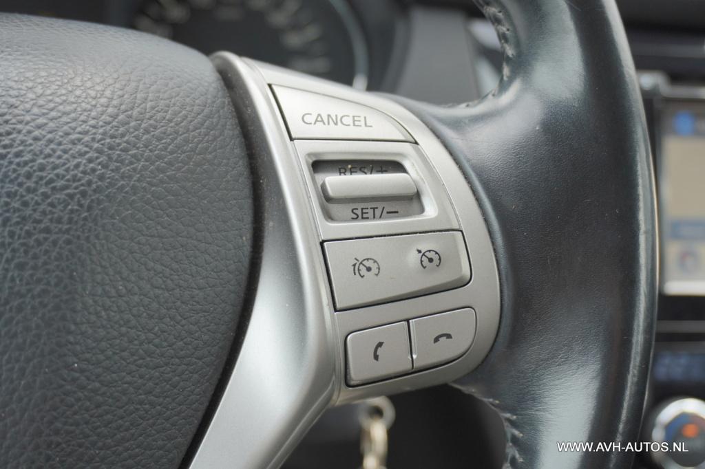Nissan Qashqai 1.2 connect edition