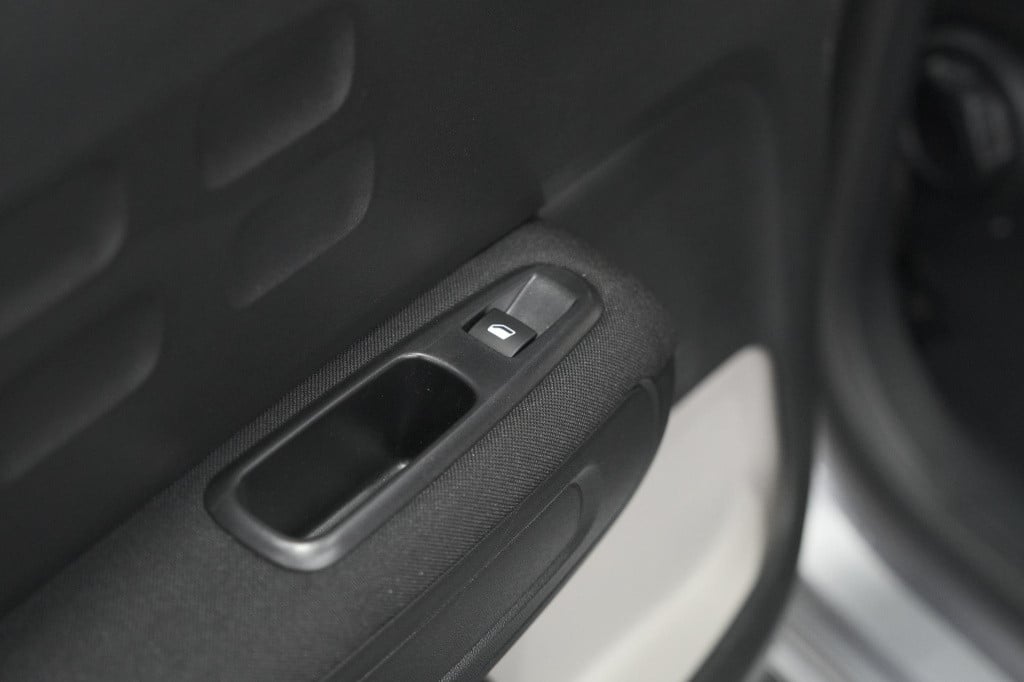 Citroen C3 puretech 110 eat6 max | camera | parkeersensoren | navigatie | a