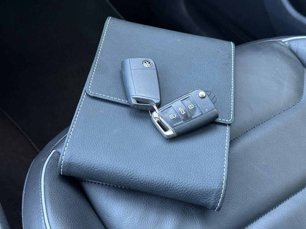 Volkswagen Tiguan 1.4 tsi dsg ehybrid life | leder | trekhaak | 360 camera 