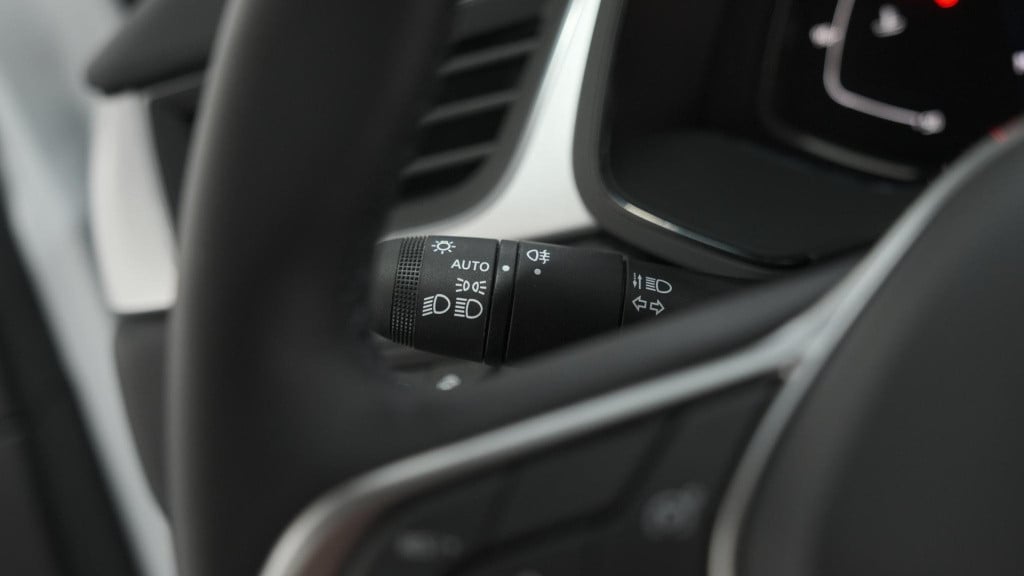 Renault Captur tce 90 techno | camera | navigatie | pack winter | apple car