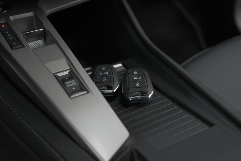 Peugeot 408 puretech 130 eat8 gt | 360 camera | adaptieve cruise control | 