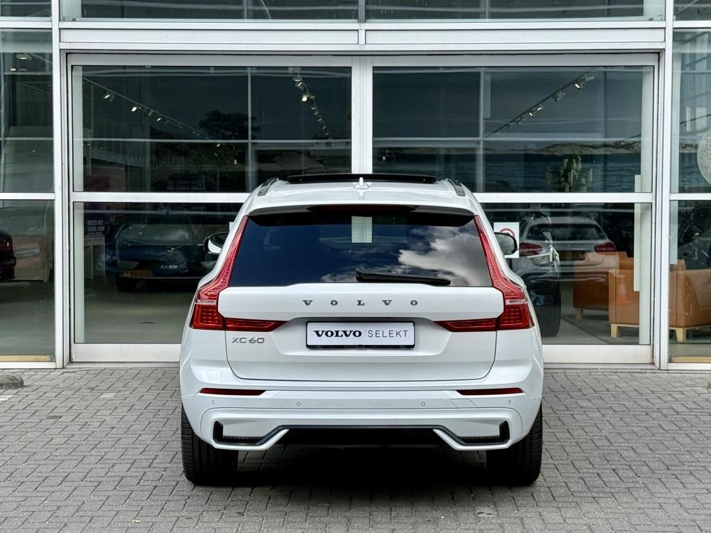 Volvo XC60 t8 455pk recharge r-design| panodak| adap.cruise| 360camera| hea