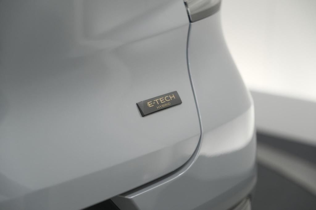 Renault Captur 1.8 e-tech full hybrid 160 techno | camera | winterpakket | 