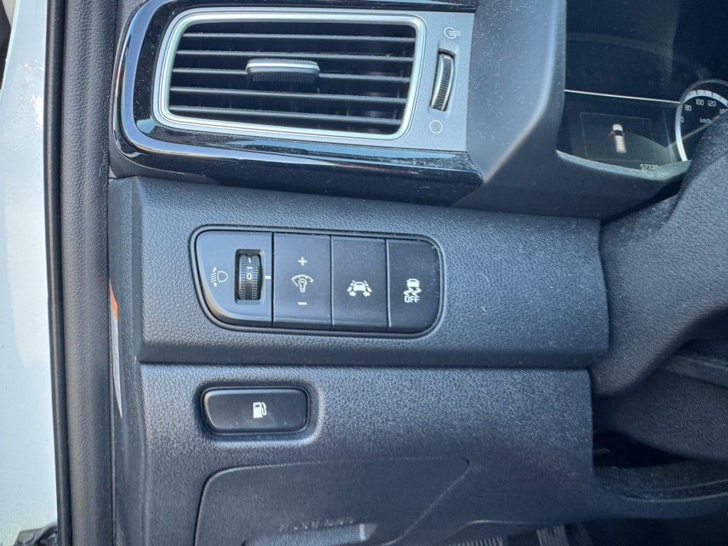 Kia Niro 1.6 gdi hybrid first edition