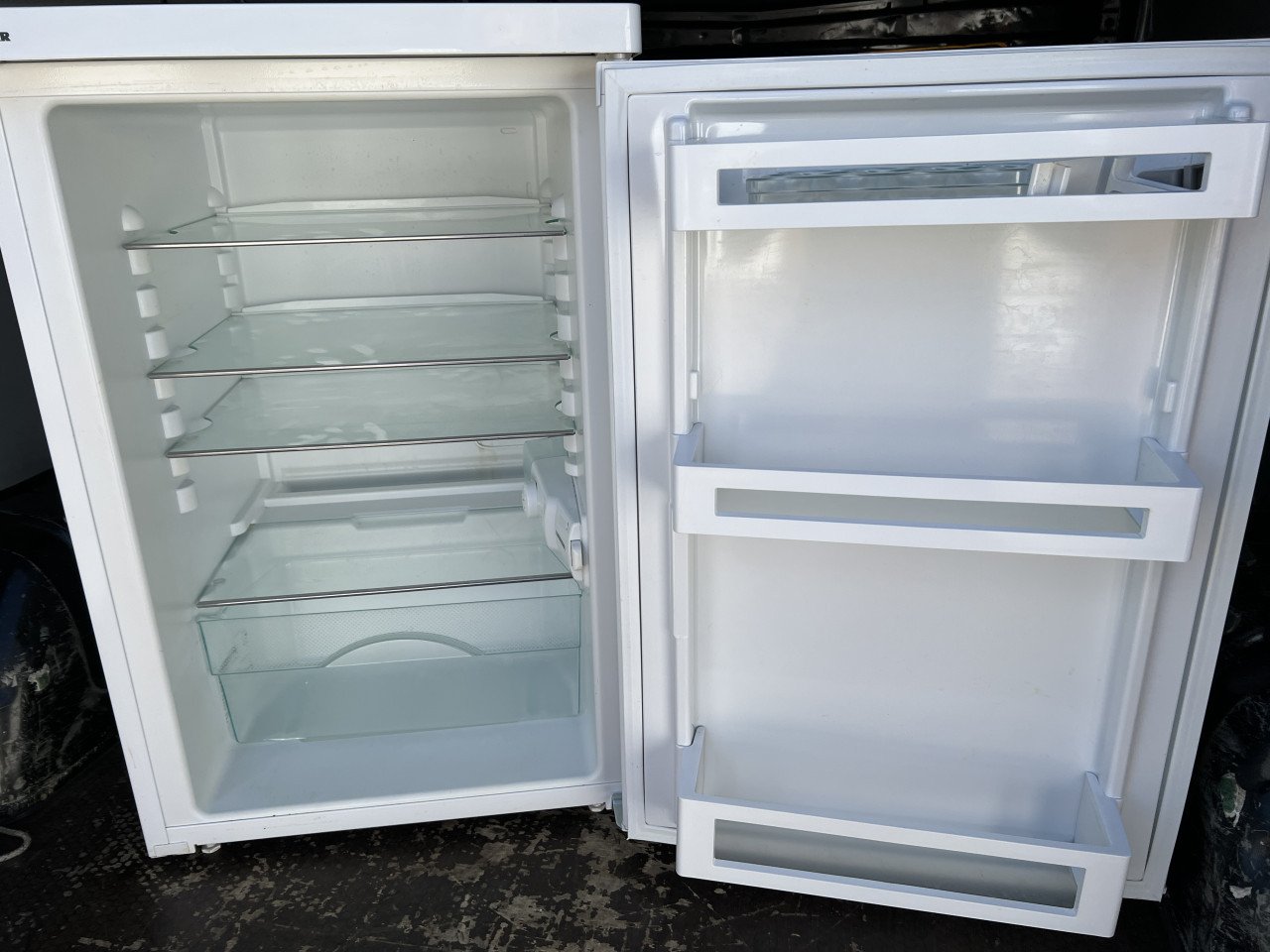 Liebherr TP1410 Koelkast 85x56 cm. 141 liter energieklasse A++ als nieuw