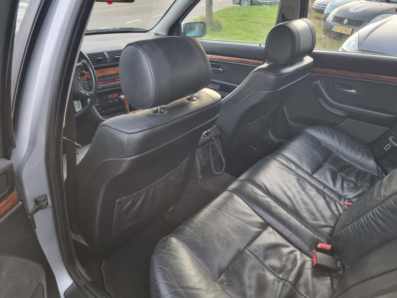 BMW 5-serie 523i Executive MEENNEEMPRIJS! AUTOMAAT / APK 25-11-2026