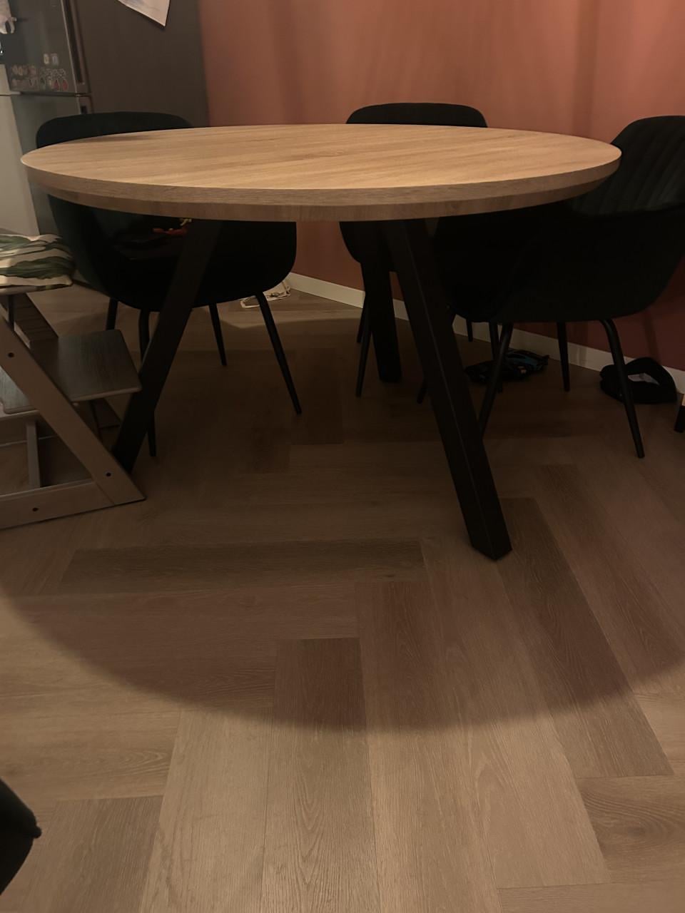 Ronde eettafel