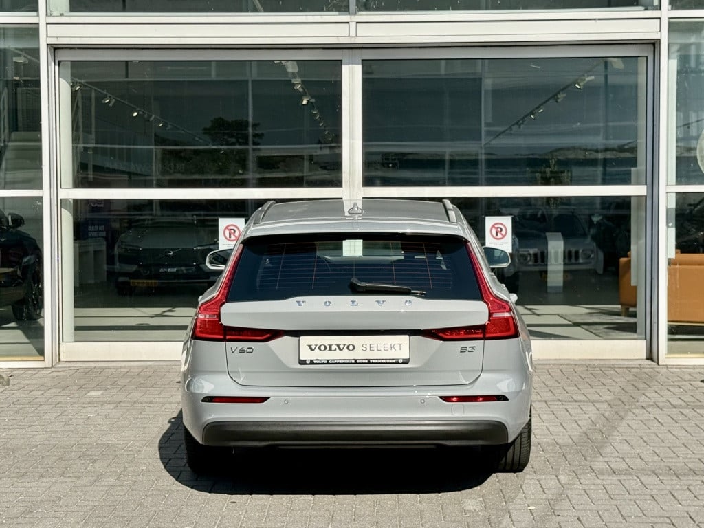 Volvo V60 b3 aut7 163pk essential ed| adap.cruise| camera| stoel.verw