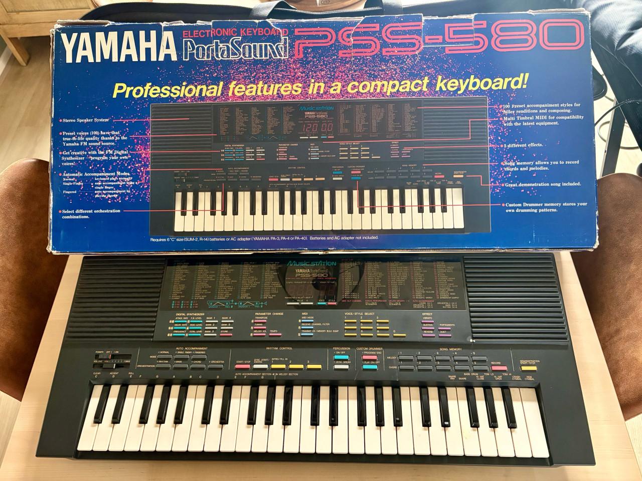 Yamaha keyboard synthesizer
