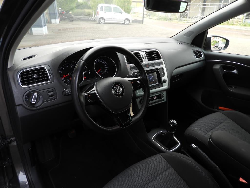 Volkswagen Polo 1.2 tsi highline nap nl auto