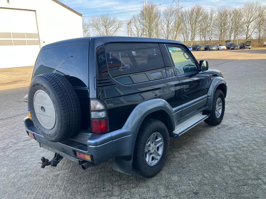 Toyota Land Cruiser 90 3.0 td 5 persoons