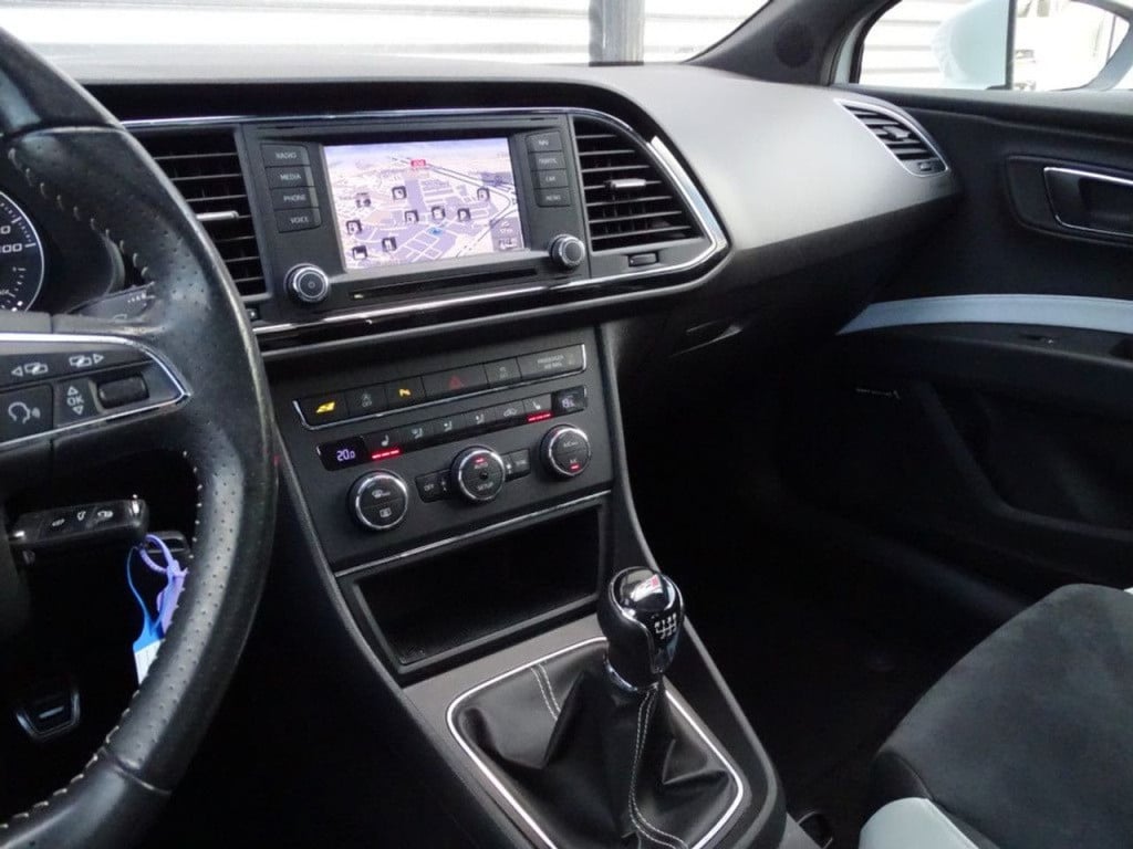 Seat Leon sc 2.0 tsi cupra 280 pano | stoelverwarming | navi