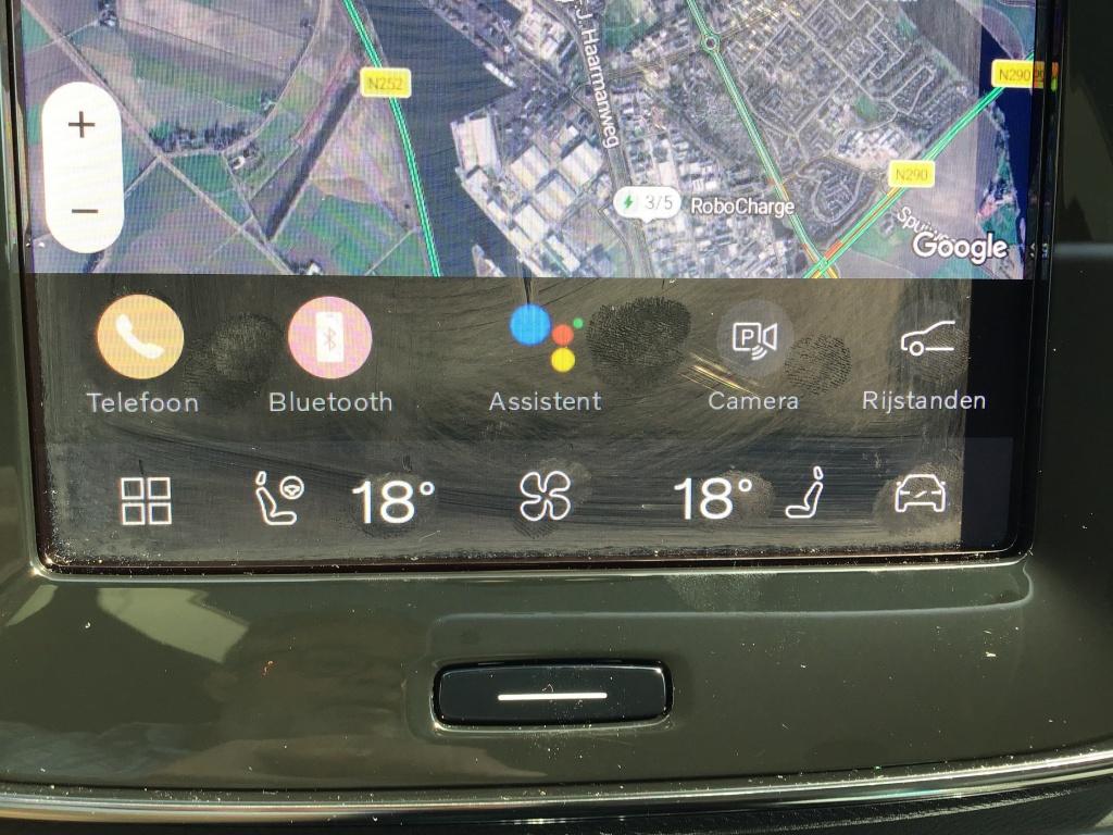 Volvo C40 recharge ultra dark 1e eigenaar 20 inch pano 360 cam