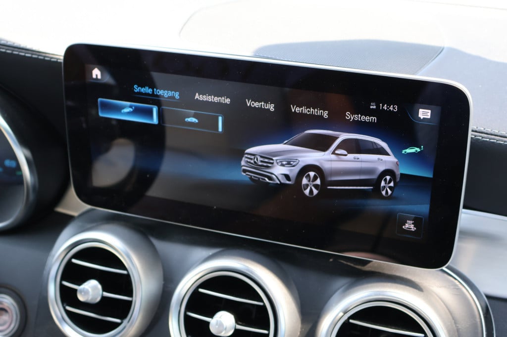 Mercedes-Benz Glc 200 premium plus i wegklapbare trekhaak i panorama dak i 