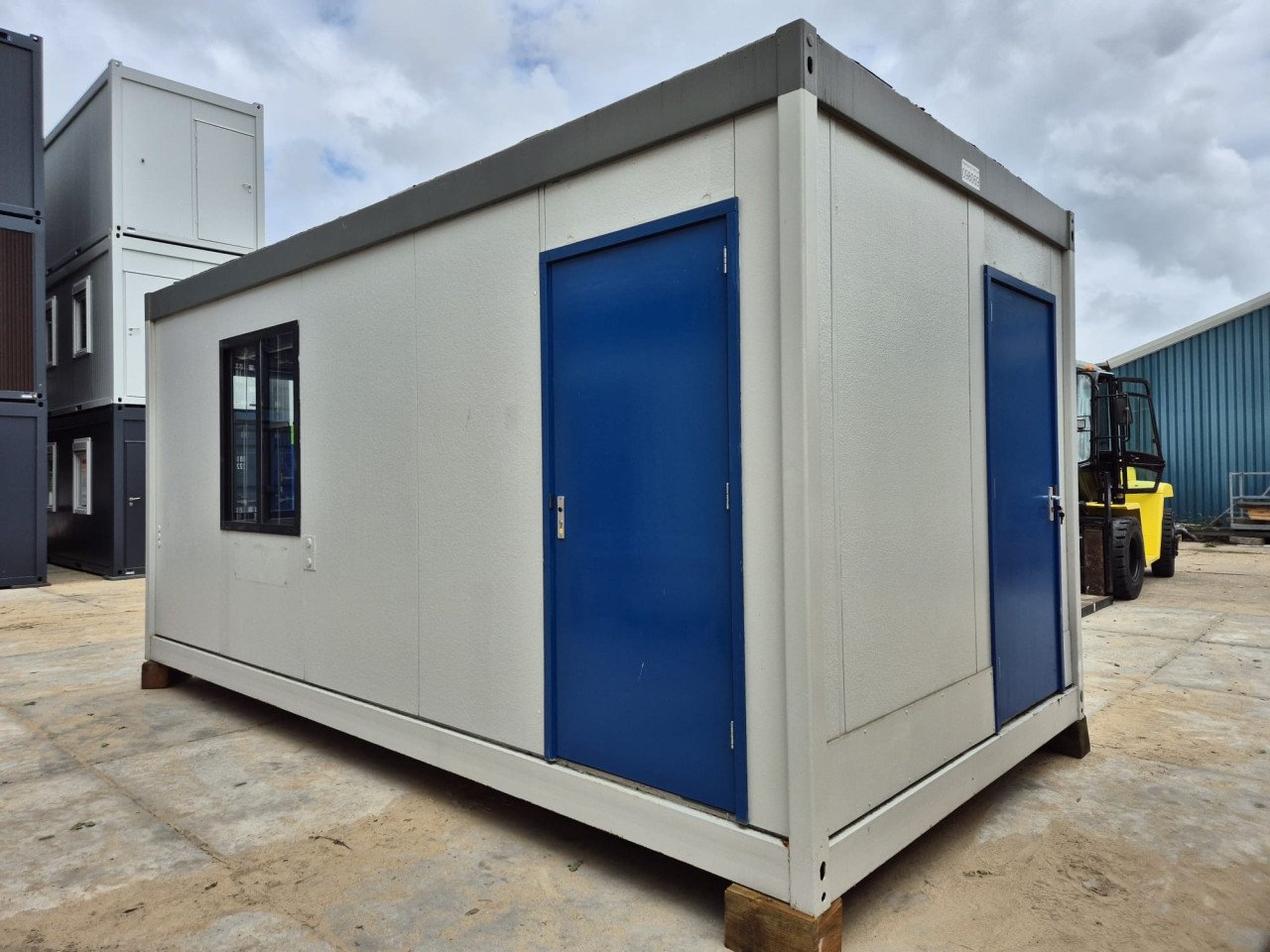 6x3m kantoorunit / woonunit / schaftkeet / bouwkeet