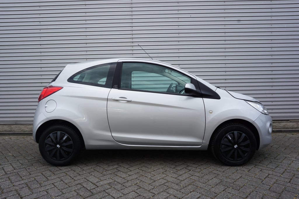 Ford KA 1.2 cool & sound start/stop airco / elektr. ramen / nap