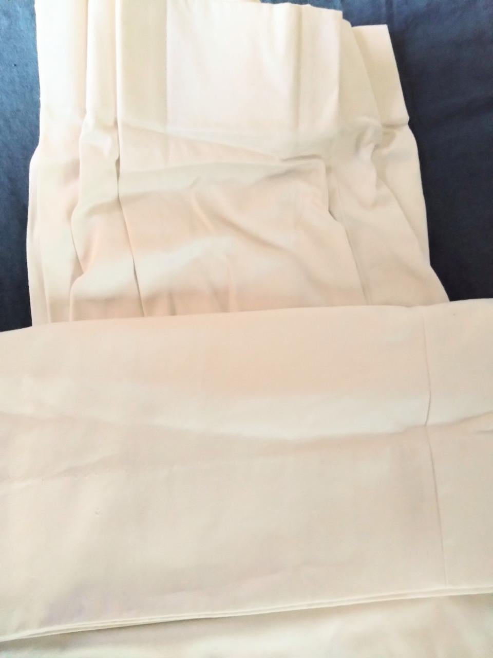 Zeer mooie overgordijnen ecru / off white izgst