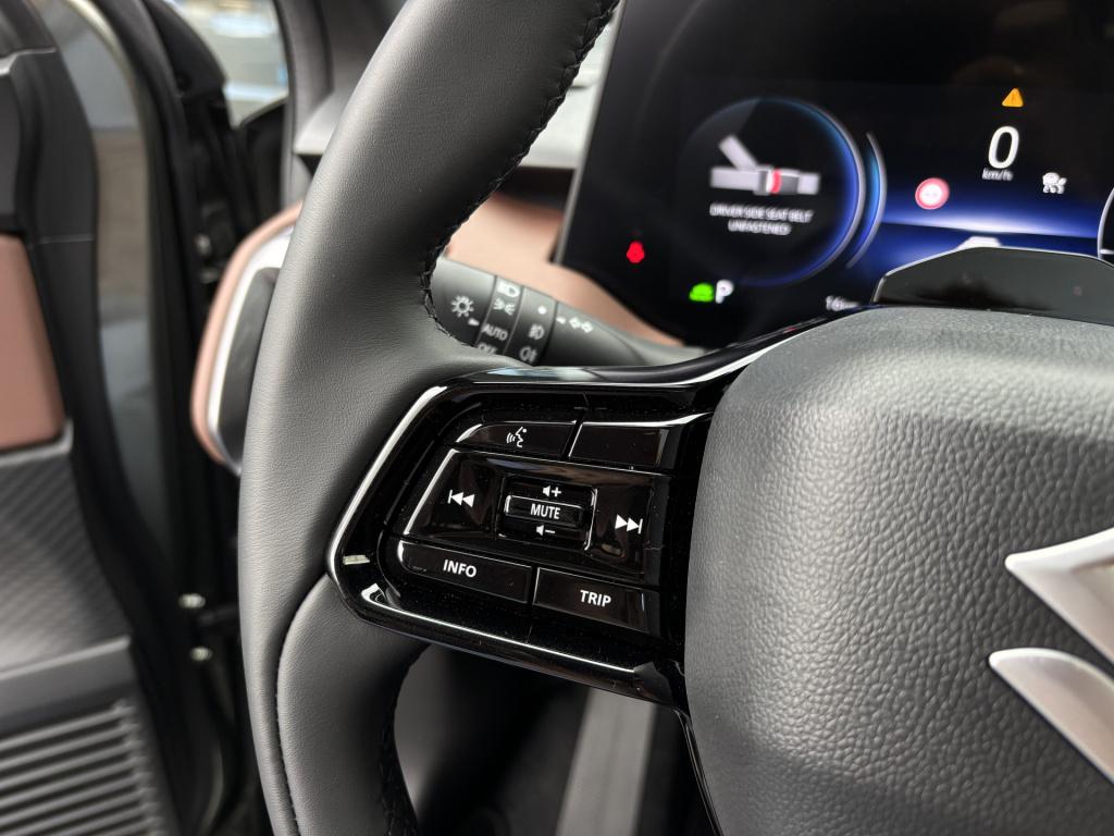 Suzuki E Vitara style 61 kwh