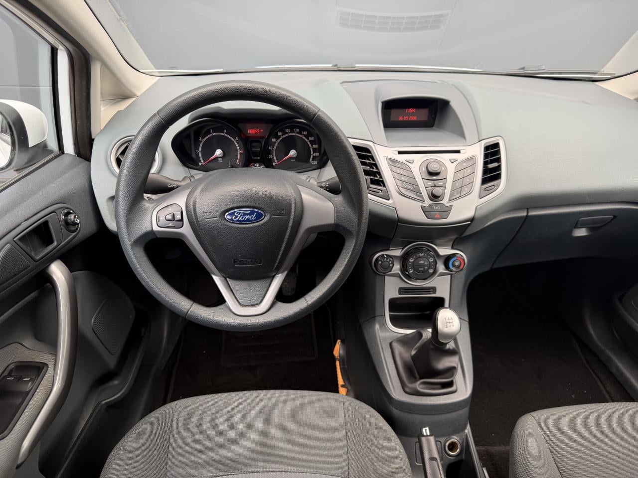 Ford Fiësta 1.25 44KW Limited 5DR 2011 Wit Airco Apk Nap