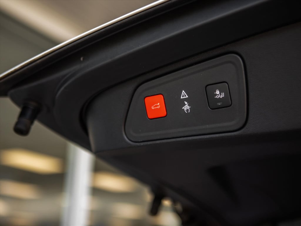 Peugeot 3008 1.6 e-thp 165pk gt-line automaat | trekhaak | camera | navigat