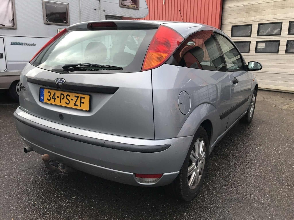 Ford Focus 1.6-16v futura
