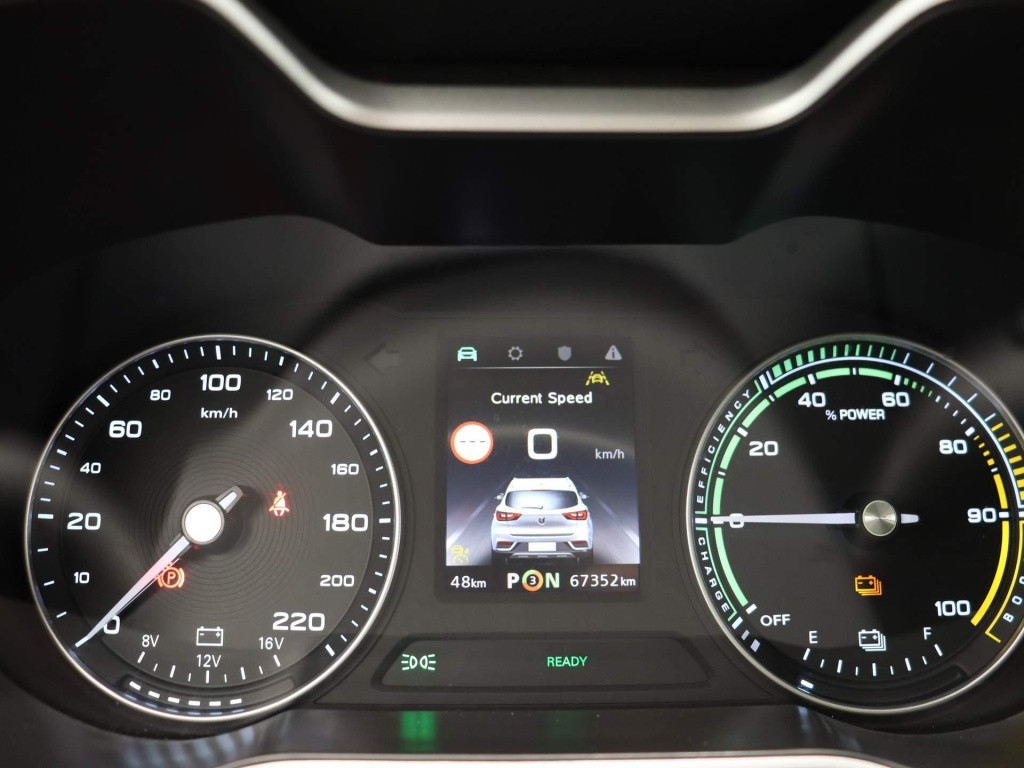MG Zs-ev mg luxury 45 kwh mg zs ev luxury 45 kwh | leder | navi | panoramad