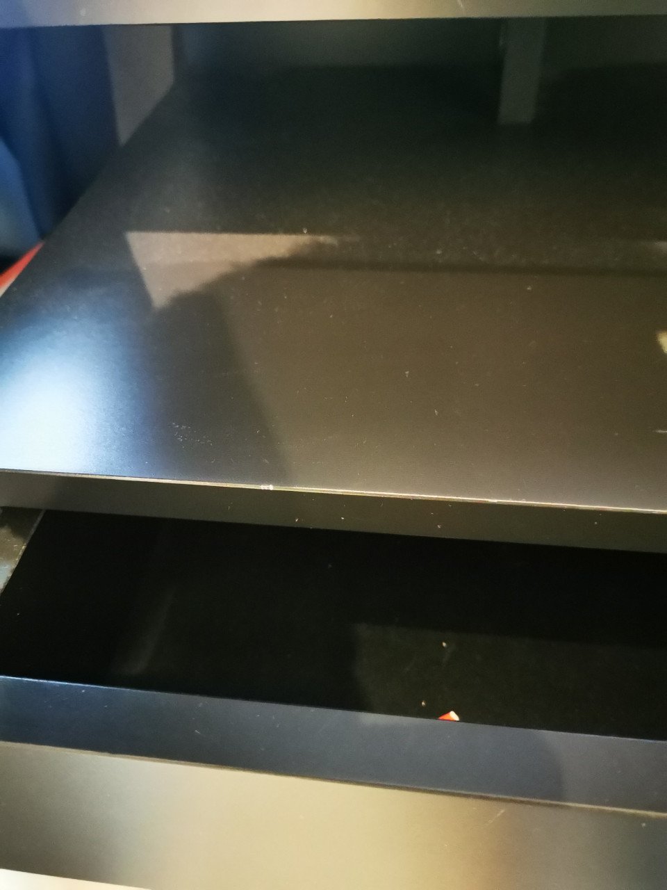 2x hangend nachtkastje