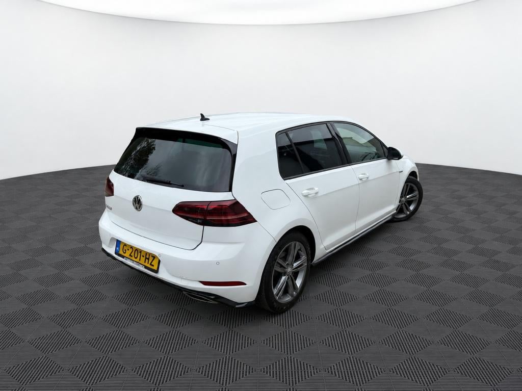 Volkswagen Golf 1.5 tsi highline business r