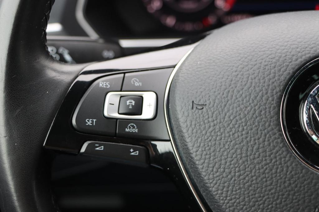 Volkswagen Tiguan 1.4 tsi comfortline business r