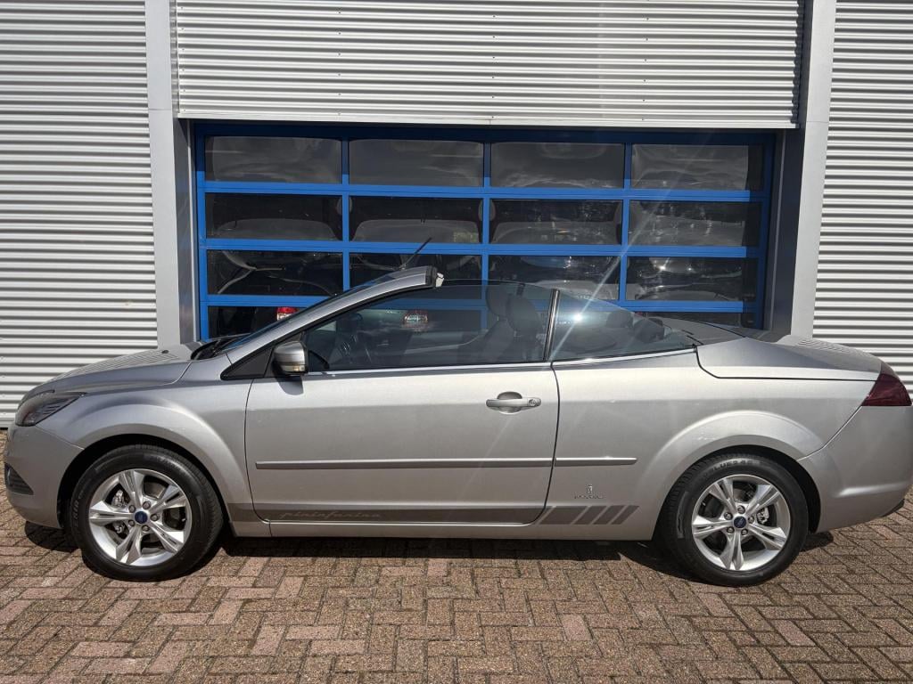 Ford Focus coupé-cabriolet 1.6 cool & sound