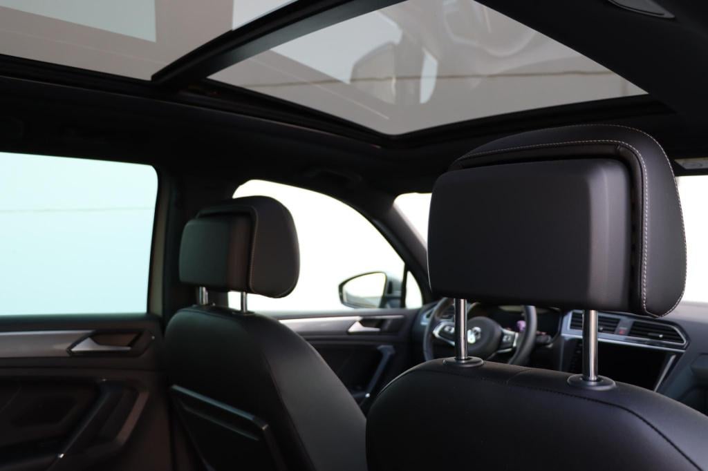 Volkswagen Tiguan 1.4 tsi act highline business r 150pk dsg6  full options 