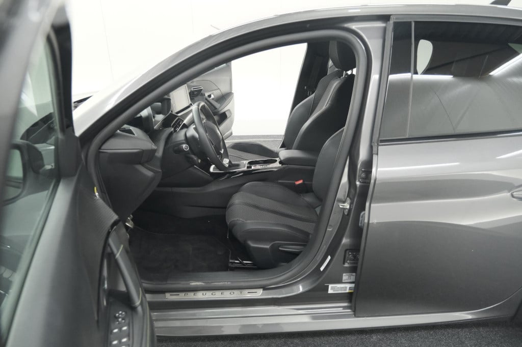 Peugeot 208 puretech 100 gt | camera | adaptieve cruise control | navigatie