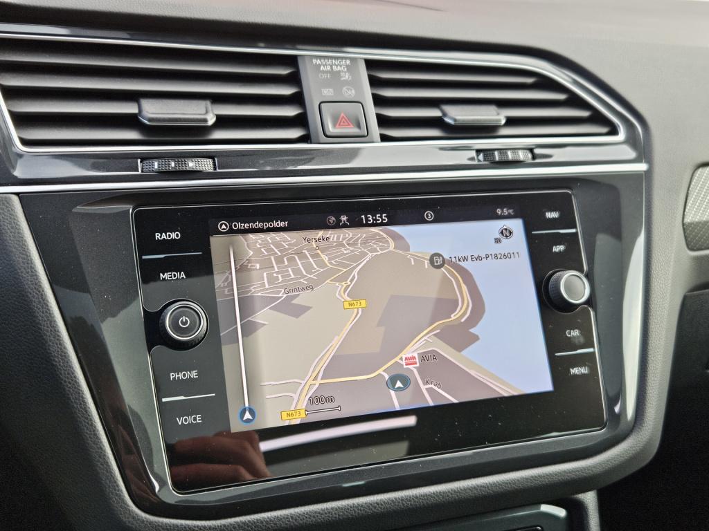 Volkswagen Tiguan 1.5 tsi r-line business+ | pano | acc | stoel/stuur verw.