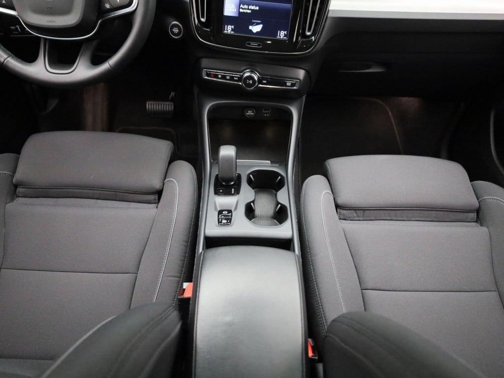 Volvo XC40 1.5 t5 recharge inscription expression | navigatie | camera | cl