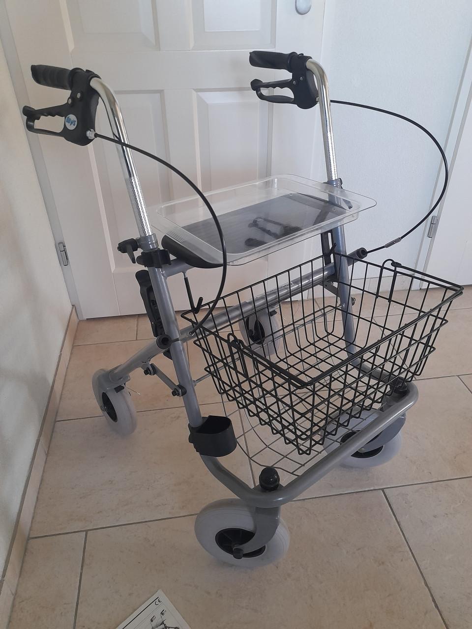 Rollator (in goede nette staat)