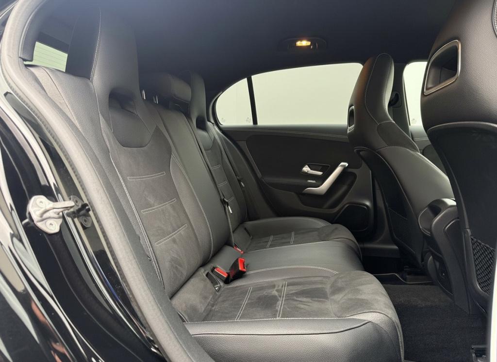 Mercedes-Benz A-Klasse 250 e business solution amg limited soh 96%