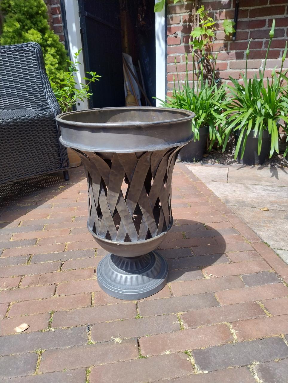 Vuurkorf of Plantenbak
