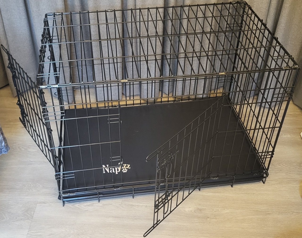 Bench met goed kussen 90cm inklapbaar draadkooi