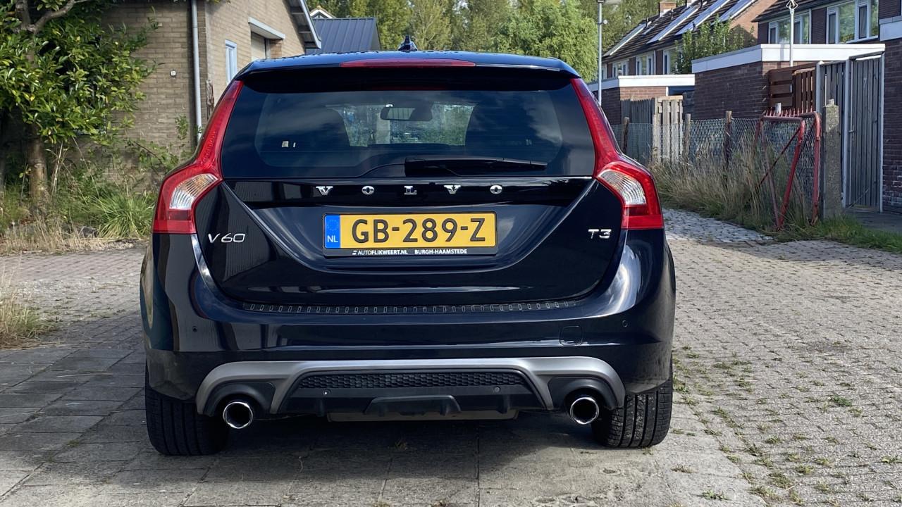 Volvo V60, T3 automaat, zwart