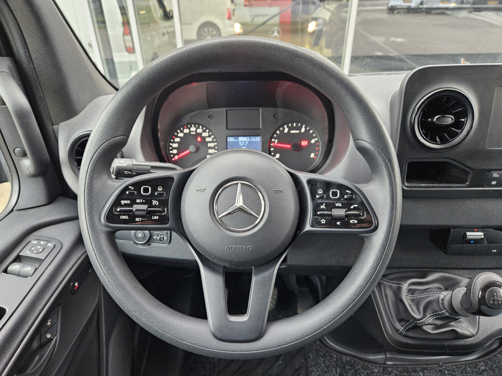 Mercedes-Benz Sprinter 317 1.9 cdi l2h2 170pk | camera | cruisec. | carplay