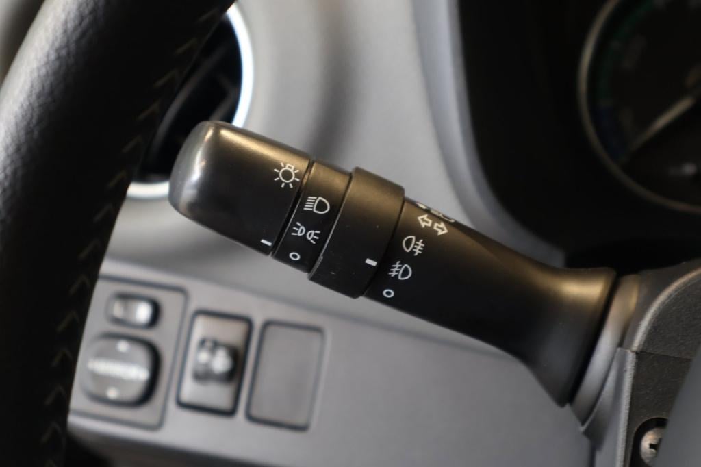 Toyota Yaris 1.5 hybrid lease nl auto, cruise controle, navigatie,