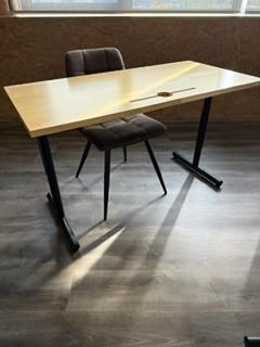Bureau/Tafel met Houten Blad – Multifunctioneel Inzetbaar