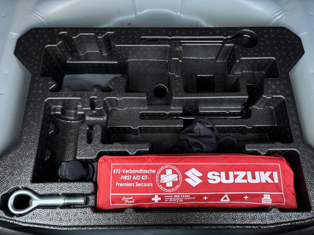 Suzuki Vitara automaat 1.4 boosterjet style smart hybrid | trekhaak afneemb
