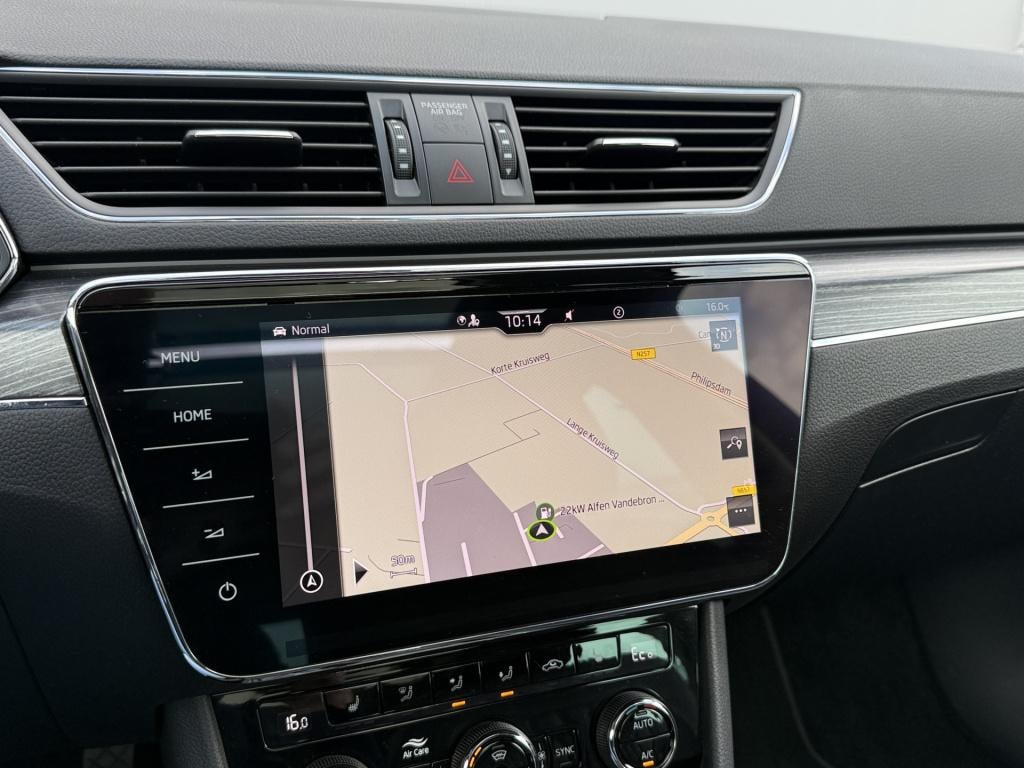Skoda Superb combi 1.4 tsi iv 218pk lauran & klement | leder | pano dak | t