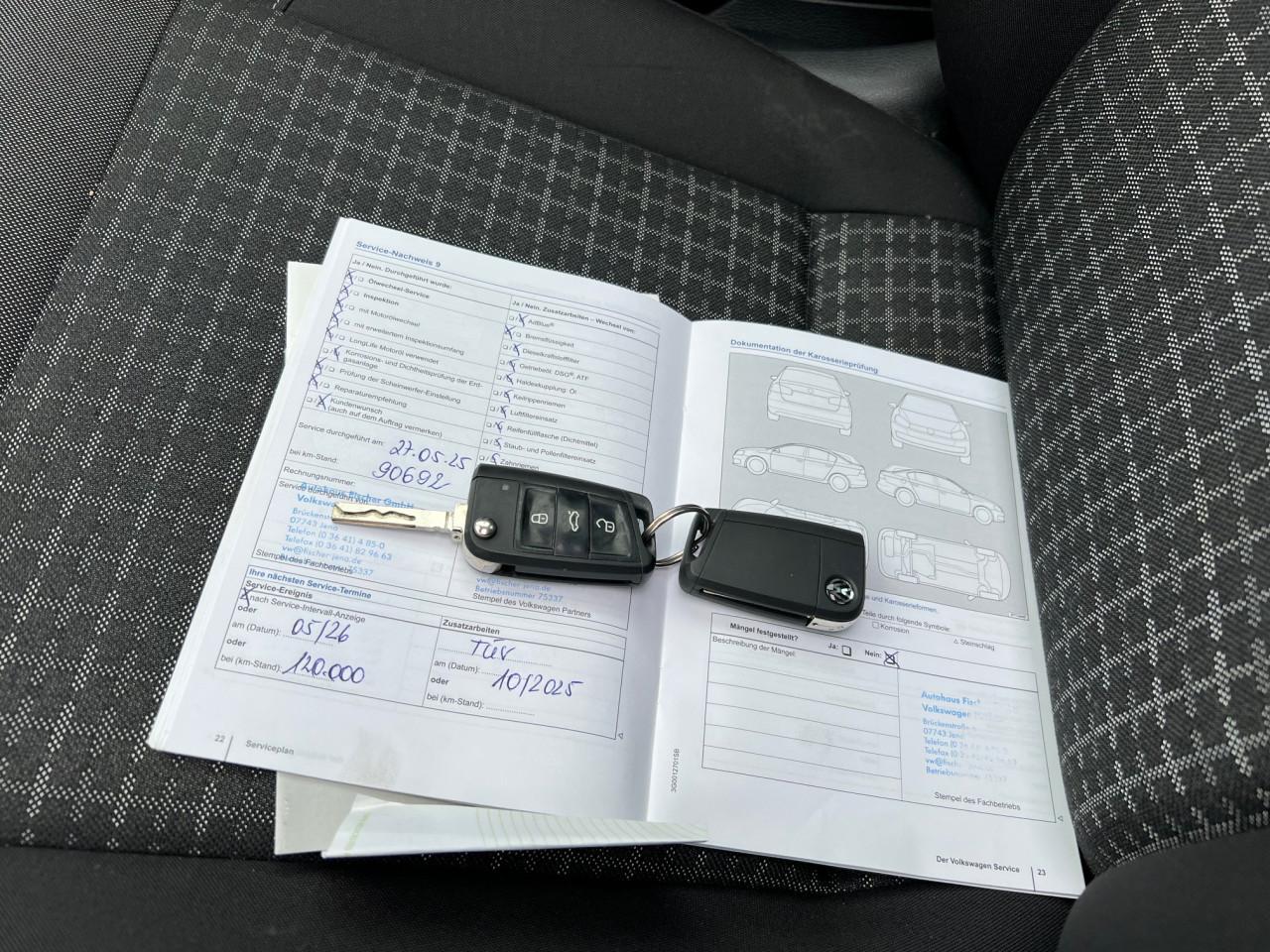 Werkelijk als nieuw, VW Polo 2015 met slechts 93000 km, Panoramadak!