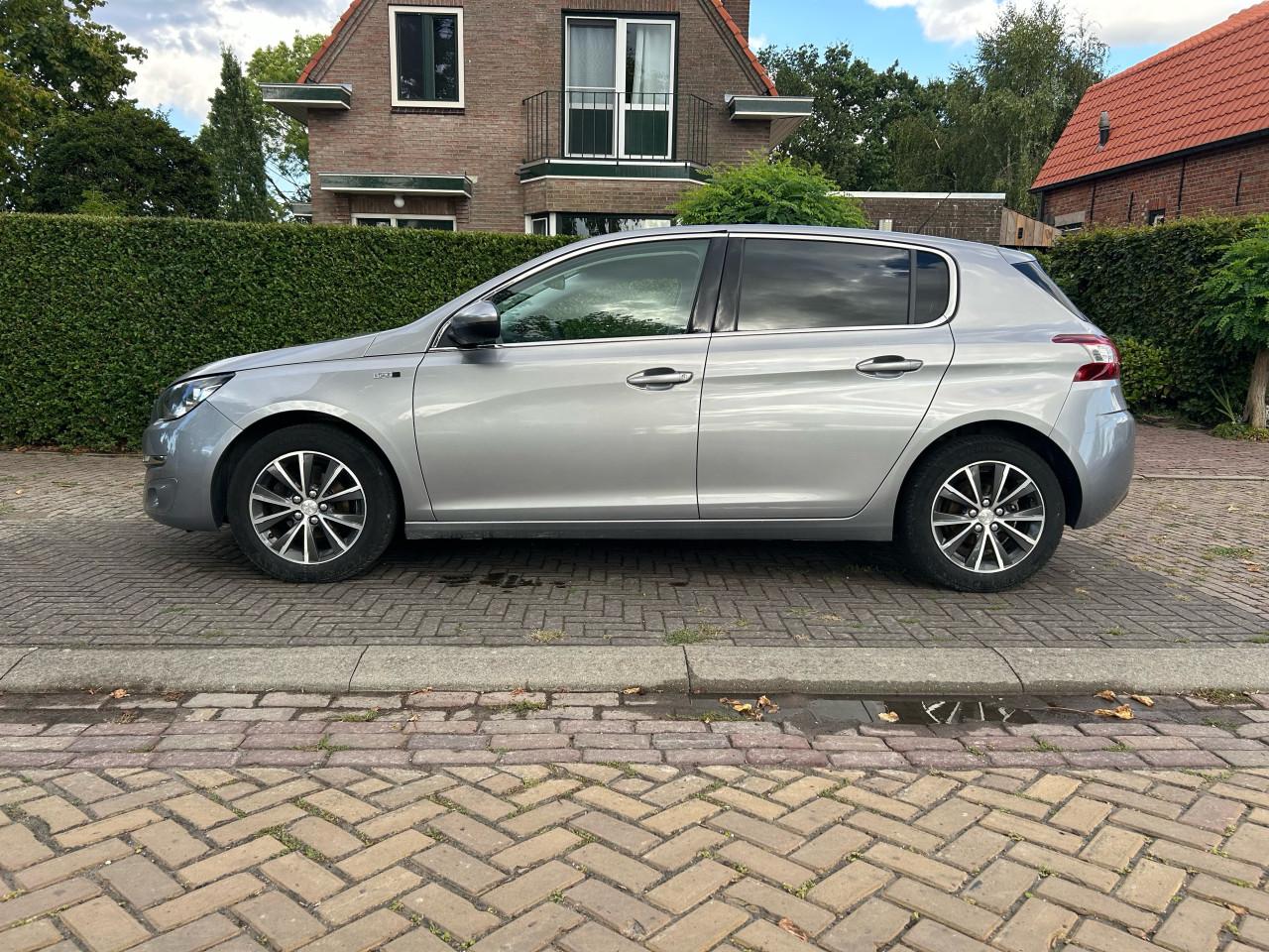 Peugeot 308 1.2 80kw 2015 146.000km