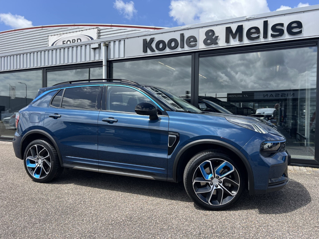 Lynk & Co 01 1.5 261pk plug in hybrid , trekhaak , pano dak , 360gr camera