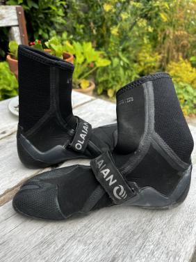 Sup,surf,schoentjes laarsjes Olaian z.g.a.n. mt37/38