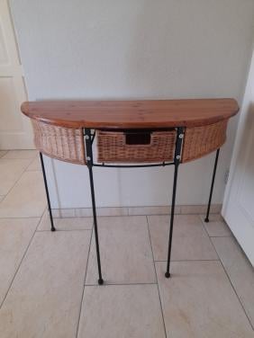 Side table  100 x 40 x 76H ( in goede staat)